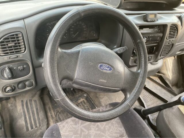 Белый Форд Транзит, объемом двигателя 0 л и пробегом 200 тыс. км за 2200 $, фото 4 на Automoto.ua