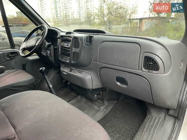 Белый Форд Транзит, объемом двигателя 2 л и пробегом 317 тыс. км за 4500 $, фото 10 на Automoto.ua