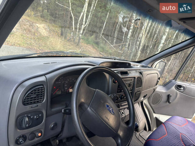 Белый Форд Транзит, объемом двигателя 2 л и пробегом 470 тыс. км за 3500 $, фото 2 на Automoto.ua