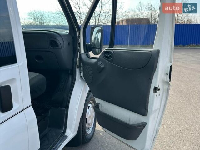 Білий Форд Транзит, об'ємом двигуна 2 л та пробігом 280 тис. км за 4599 $, фото 13 на Automoto.ua