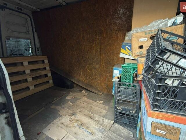 Белый Форд Транзит, объемом двигателя 2 л и пробегом 400 тыс. км за 3200 $, фото 7 на Automoto.ua