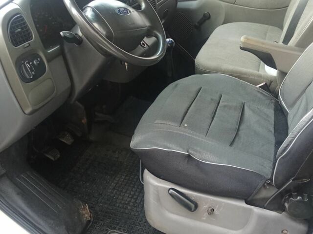 Білий Форд Транзит, об'ємом двигуна 2 л та пробігом 250 тис. км за 4500 $, фото 1 на Automoto.ua