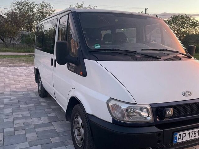 Белый Форд Транзит, объемом двигателя 2 л и пробегом 450 тыс. км за 4000 $, фото 1 на Automoto.ua