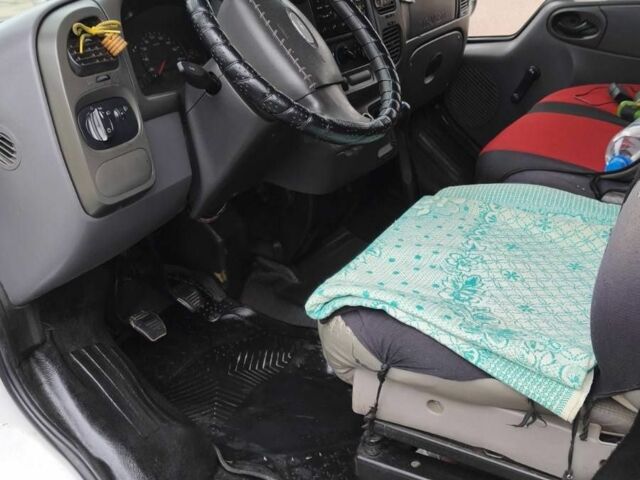 Білий Форд Транзит, об'ємом двигуна 2 л та пробігом 270 тис. км за 4000 $, фото 6 на Automoto.ua