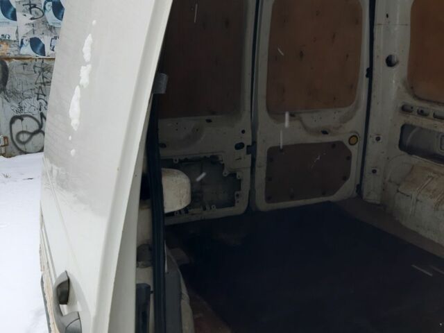 Белый Форд Транзит, объемом двигателя 1.8 л и пробегом 218 тыс. км за 3300 $, фото 9 на Automoto.ua