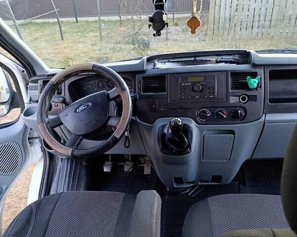 Белый Форд Транзит, объемом двигателя 2.2 л и пробегом 341 тыс. км за 5900 $, фото 9 на Automoto.ua