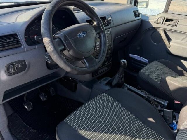 Білий Форд Транзит, об'ємом двигуна 1.8 л та пробігом 300 тис. км за 3900 $, фото 4 на Automoto.ua