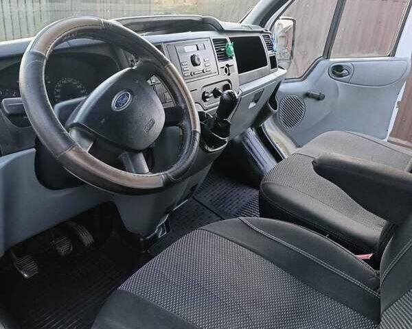 Белый Форд Транзит, объемом двигателя 2.2 л и пробегом 341 тыс. км за 5900 $, фото 11 на Automoto.ua