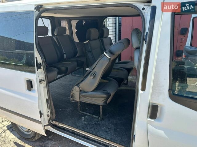 Білий Форд Транзит, об'ємом двигуна 2.2 л та пробігом 406 тис. км за 6600 $, фото 16 на Automoto.ua