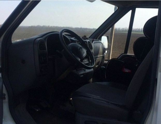 Белый Форд Транзит, объемом двигателя 2.4 л и пробегом 280 тыс. км за 10500 $, фото 4 на Automoto.ua