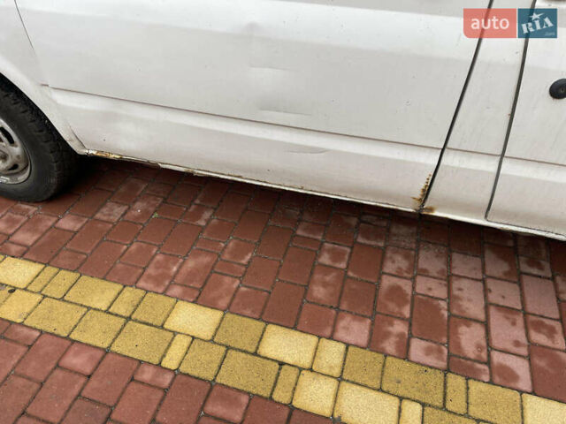 Белый Форд Транзит, объемом двигателя 2 л и пробегом 300 тыс. км за 2350 $, фото 4 на Automoto.ua