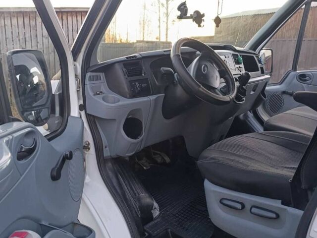 Білий Форд Транзит, об'ємом двигуна 2.2 л та пробігом 341 тис. км за 5900 $, фото 11 на Automoto.ua