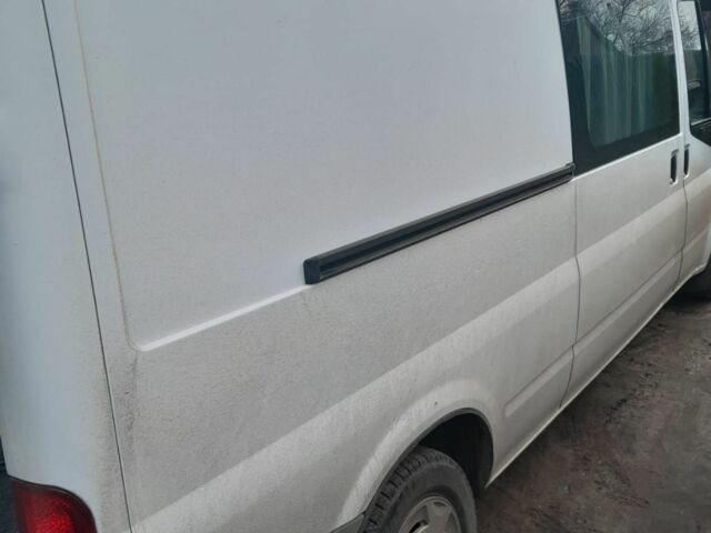 Белый Форд Транзит, объемом двигателя 2.2 л и пробегом 266 тыс. км за 8300 $, фото 5 на Automoto.ua