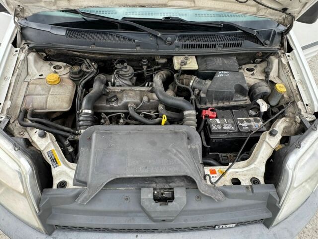 Белый Форд Транзит, объемом двигателя 1.8 л и пробегом 282 тыс. км за 3700 $, фото 18 на Automoto.ua