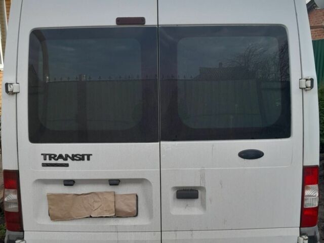 Белый Форд Транзит, объемом двигателя 2.2 л и пробегом 266 тыс. км за 8300 $, фото 3 на Automoto.ua