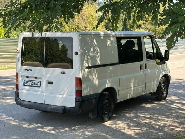Белый Форд Транзит, объемом двигателя 2 л и пробегом 200 тыс. км за 3500 $, фото 3 на Automoto.ua