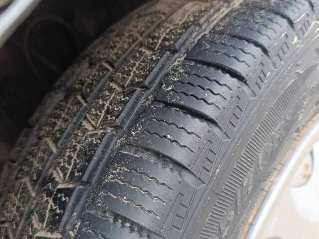 Білий Форд Транзит, об'ємом двигуна 2.2 л та пробігом 341 тис. км за 5900 $, фото 18 на Automoto.ua