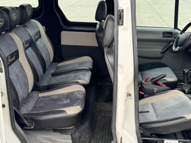 Белый Форд Транзит, объемом двигателя 1.8 л и пробегом 282 тыс. км за 3700 $, фото 11 на Automoto.ua