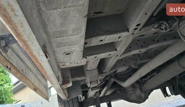 Білий Форд Транзит, об'ємом двигуна 2.4 л та пробігом 40 тис. км за 4800 $, фото 3 на Automoto.ua