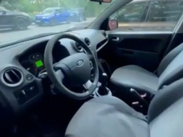 Білий Форд Транзит, об'ємом двигуна 2.2 л та пробігом 300 тис. км за 5700 $, фото 12 на Automoto.ua