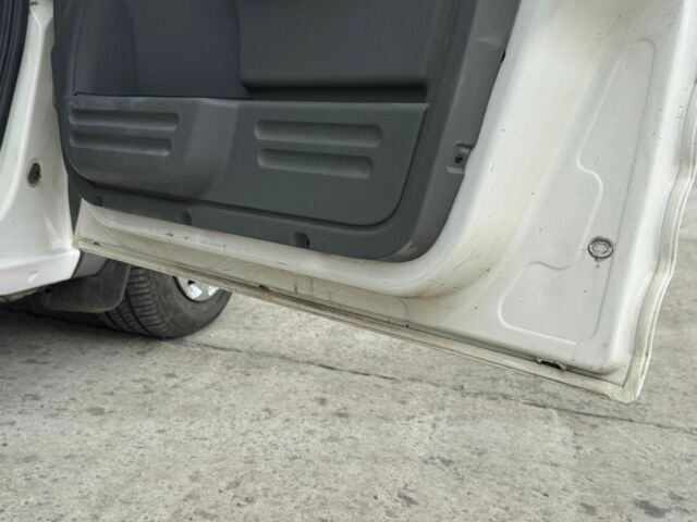 Белый Форд Транзит, объемом двигателя 1.8 л и пробегом 282 тыс. км за 3700 $, фото 17 на Automoto.ua