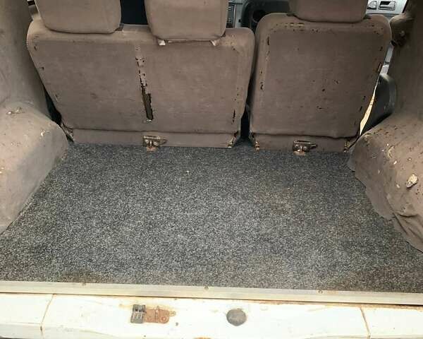 Білий Форд Транзит, об'ємом двигуна 1.75 л та пробігом 276 тис. км за 5000 $, фото 9 на Automoto.ua