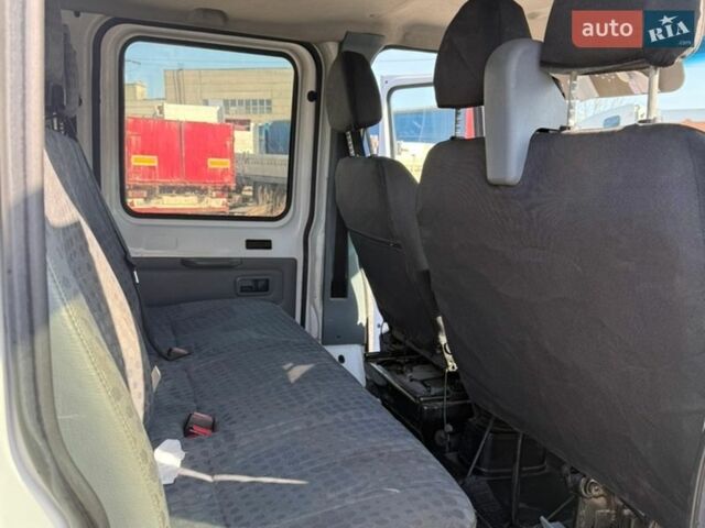 Білий Форд Транзит, об'ємом двигуна 2.4 л та пробігом 312 тис. км за 9000 $, фото 6 на Automoto.ua