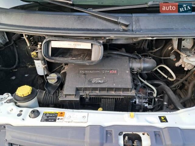 Білий Форд Транзит, об'ємом двигуна 2.2 л та пробігом 301 тис. км за 6399 $, фото 12 на Automoto.ua