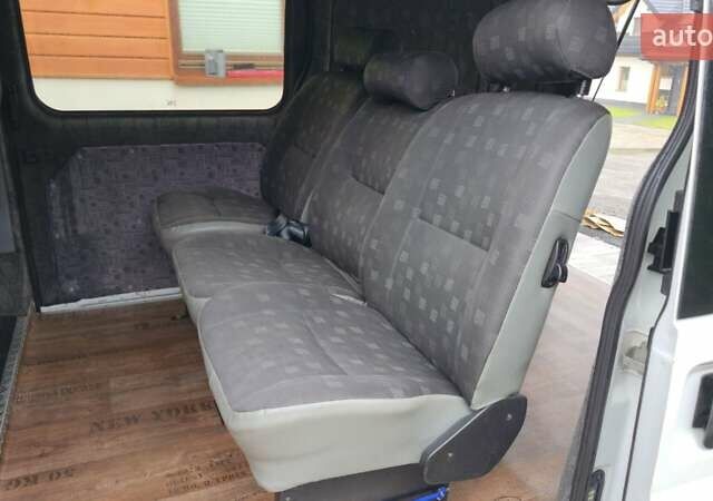 Белый Форд Транзит, объемом двигателя 2.2 л и пробегом 195 тыс. км за 6500 $, фото 8 на Automoto.ua