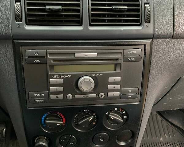 Білий Форд Транзит, об'ємом двигуна 1.75 л та пробігом 276 тис. км за 5000 $, фото 12 на Automoto.ua