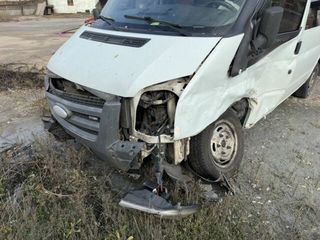 Форд Транзит 2007 в Каменское - Днепродзержинск на Automoto.ua Белый Форд Транзит, объемом двигателя 2.2 л и пробегом 320 тыс. км за 1000 $, фото 4 на Automoto.ua