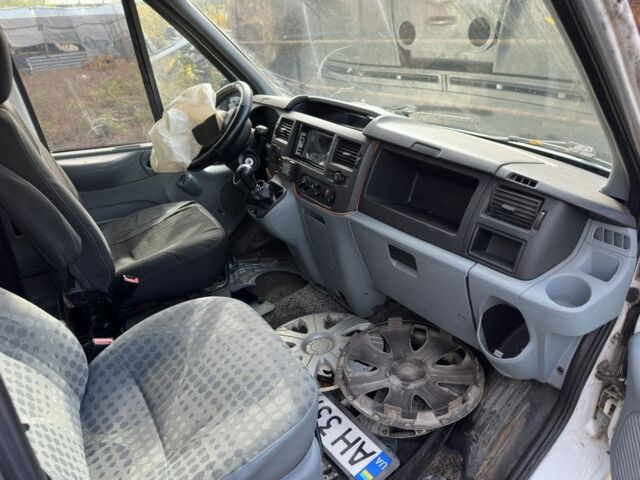 Форд Транзит 2007 в Каменское - Днепродзержинск на Automoto.ua Белый Форд Транзит, объемом двигателя 2.2 л и пробегом 320 тыс. км за 1000 $, фото 9 на Automoto.ua