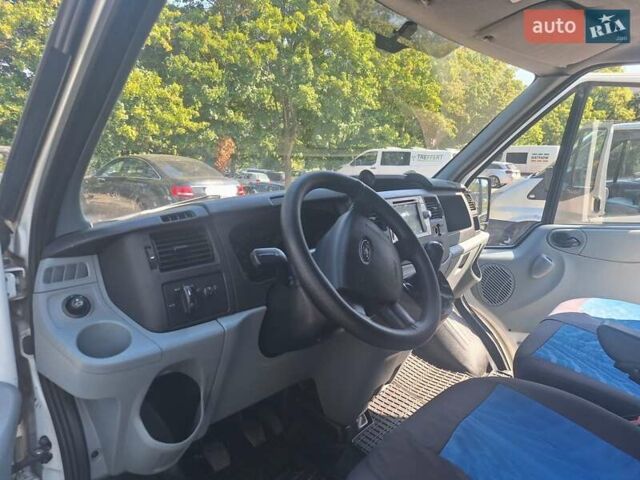 Белый Форд Транзит, объемом двигателя 2.2 л и пробегом 192 тыс. км за 5200 $, фото 9 на Automoto.ua