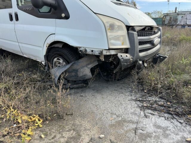 Форд Транзит 2007 в Каменское - Днепродзержинск на Automoto.ua Белый Форд Транзит, объемом двигателя 2.2 л и пробегом 320 тыс. км за 1000 $, фото 2 на Automoto.ua