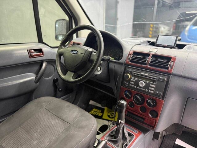 Форд Транзит 2007 у Чернівцях на Automoto.ua Білий Форд Транзит, об'ємом двигуна 1.8 л та пробігом 267 тис. км за 5000 $, фото 6 на Automoto.ua