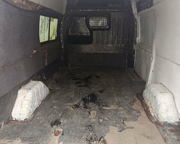 Белый Форд Транзит, объемом двигателя 2.4 л и пробегом 699 тыс. км за 4900 $, фото 5 на Automoto.ua