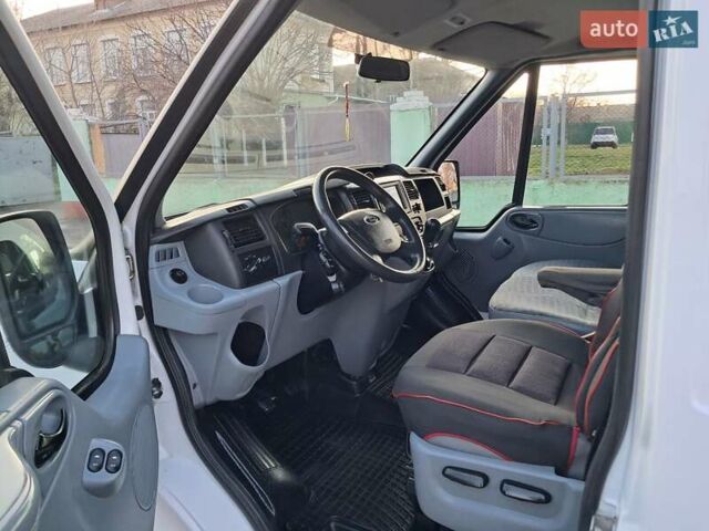 Білий Форд Транзит, об'ємом двигуна 2.2 л та пробігом 301 тис. км за 6399 $, фото 7 на Automoto.ua