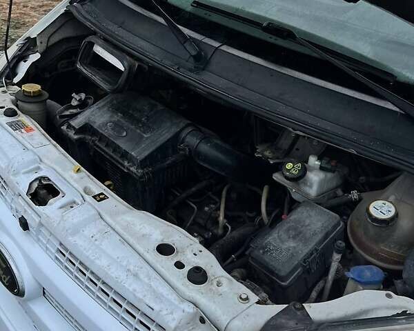 Белый Форд Транзит, объемом двигателя 2.2 л и пробегом 390 тыс. км за 7000 $, фото 7 на Automoto.ua