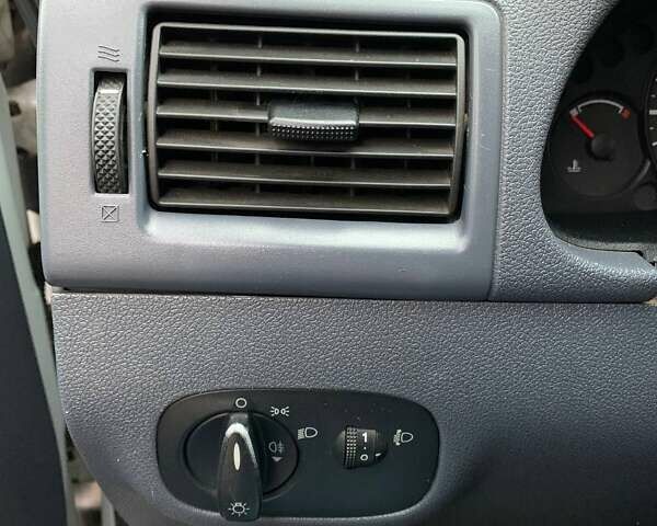 Білий Форд Транзит, об'ємом двигуна 1.75 л та пробігом 276 тис. км за 5000 $, фото 11 на Automoto.ua