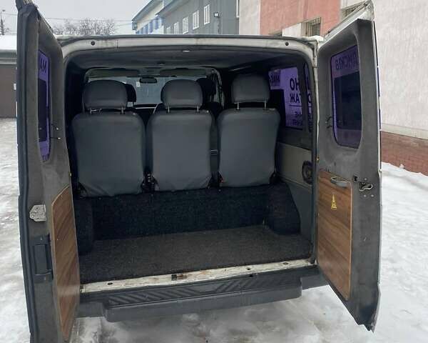 Белый Форд Транзит, объемом двигателя 2.2 л и пробегом 255 тыс. км за 5500 $, фото 4 на Automoto.ua