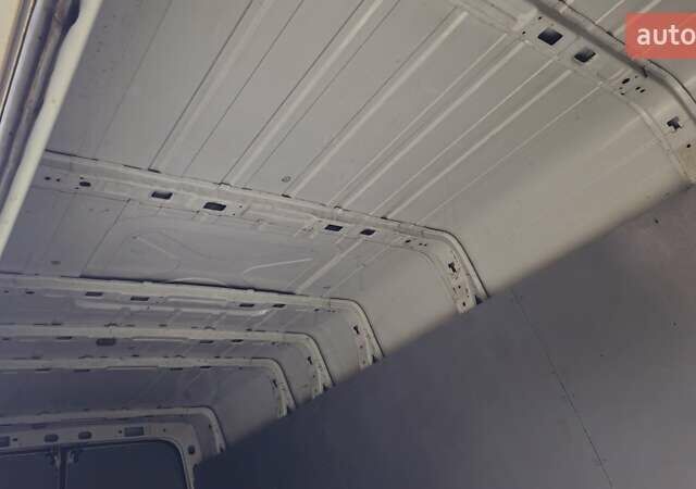 Белый Форд Транзит, объемом двигателя 2.4 л и пробегом 405 тыс. км за 8500 $, фото 7 на Automoto.ua