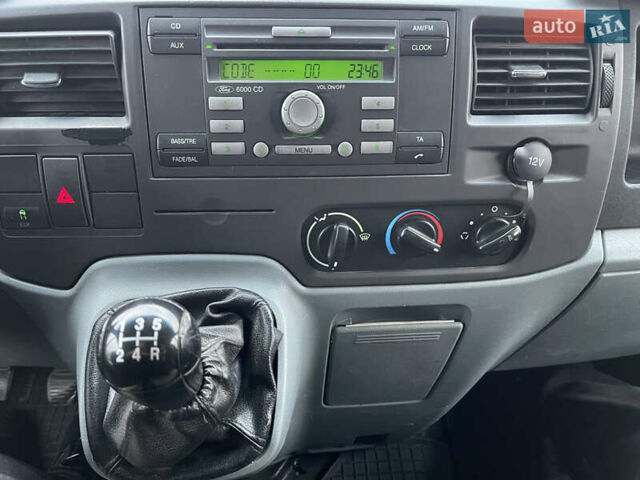 Білий Форд Транзит, об'ємом двигуна 2 л та пробігом 327 тис. км за 7000 $, фото 13 на Automoto.ua