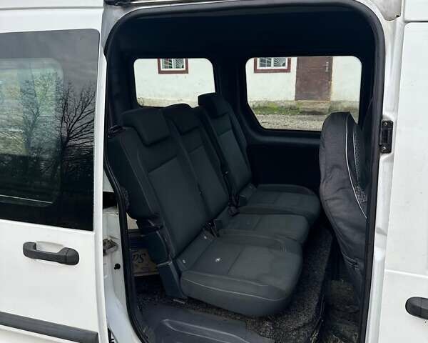 Белый Форд Транзит, объемом двигателя 1.8 л и пробегом 383 тыс. км за 4600 $, фото 5 на Automoto.ua