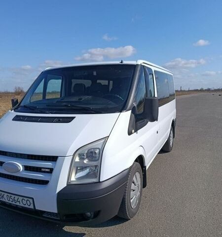 Білий Форд Транзит, об'ємом двигуна 2.2 л та пробігом 320 тис. км за 7999 $, фото 3 на Automoto.ua