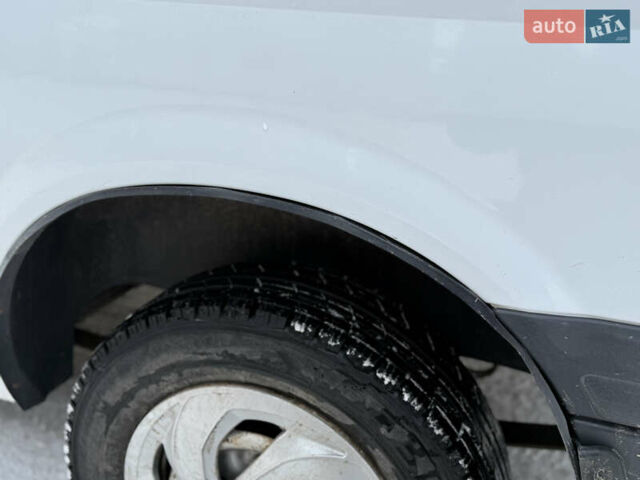 Белый Форд Транзит, объемом двигателя 2.2 л и пробегом 222 тыс. км за 6700 $, фото 11 на Automoto.ua