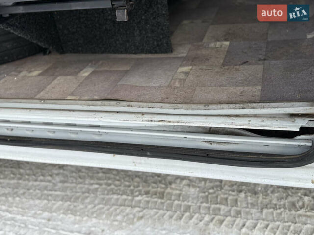 Белый Форд Транзит, объемом двигателя 2.2 л и пробегом 222 тыс. км за 6700 $, фото 30 на Automoto.ua