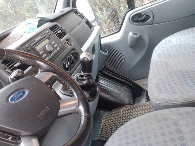 Белый Форд Транзит, объемом двигателя 2.2 л и пробегом 215 тыс. км за 8500 $, фото 5 на Automoto.ua