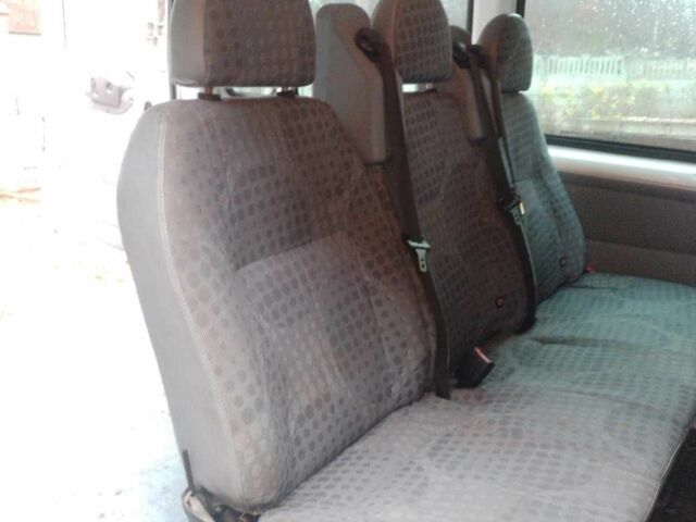 Білий Форд Транзит, об'ємом двигуна 2.2 л та пробігом 215 тис. км за 8000 $, фото 7 на Automoto.ua