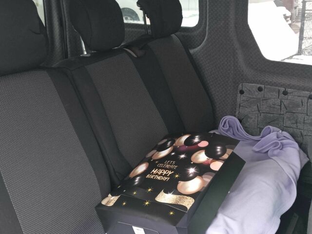 Белый Форд Транзит, объемом двигателя 1.8 л и пробегом 235 тыс. км за 4700 $, фото 8 на Automoto.ua