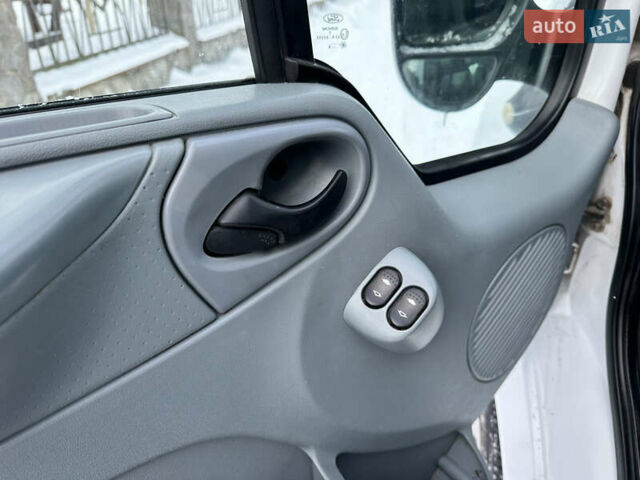 Белый Форд Транзит, объемом двигателя 2.2 л и пробегом 308 тыс. км за 8900 $, фото 30 на Automoto.ua